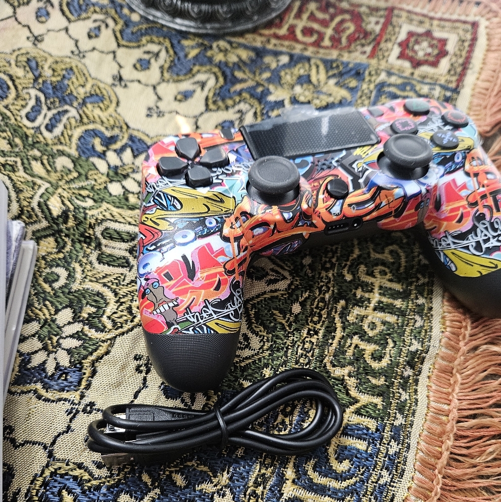 Custom Graffiti Wireless Controller